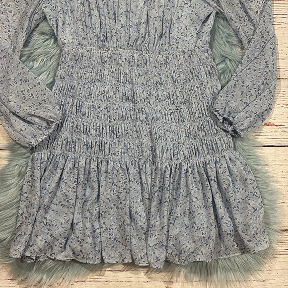 House of Harlow 1960 Shona Joy Mockneck Long Sleeve Smocked Mini Dress - Picture 5 of 10
